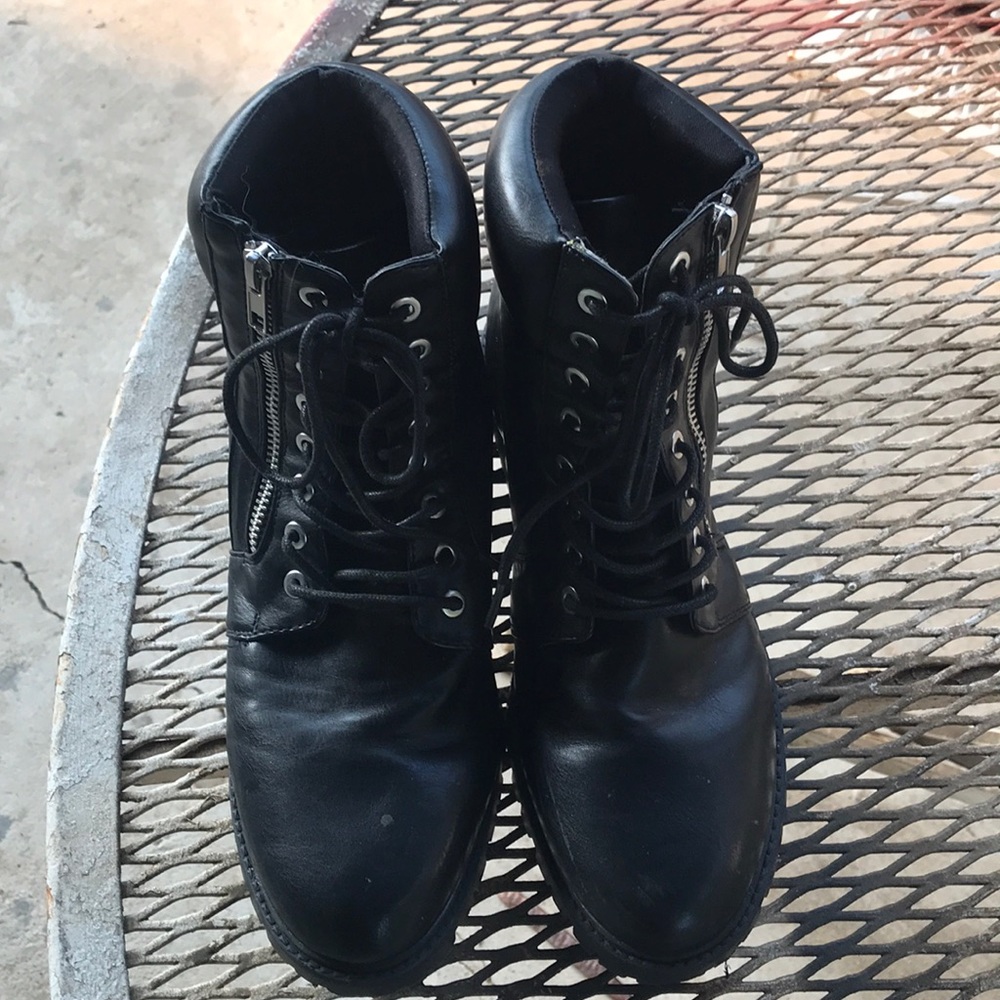 Forever 21 boots never worn size 7.5